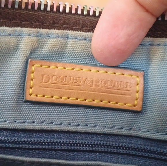 Dooney & Bourke Black Barrel Bag Signature DB Logo Coated leather crossbody - Picture 9 of 15